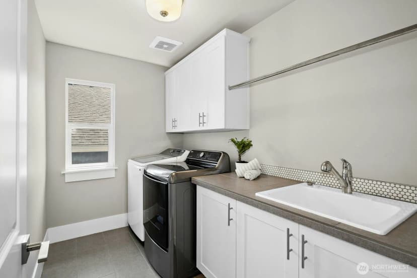 Property photo for 19028 175th Place Se, Renton photo 29