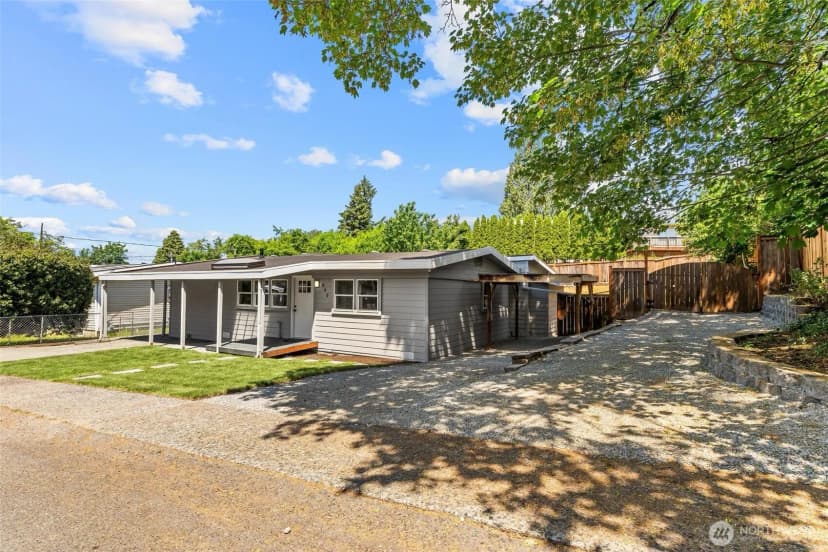 Property photo for 640 Ferndale Avenue Ne, Renton photo 29