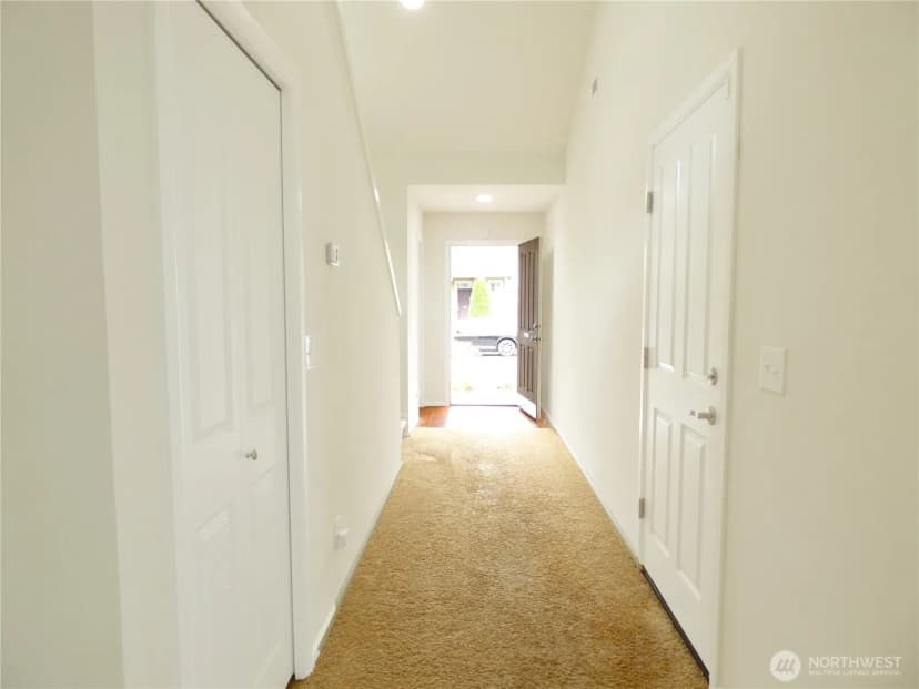 Property photo for 2720 13th Avenue Nw, Puyallup photo 10
