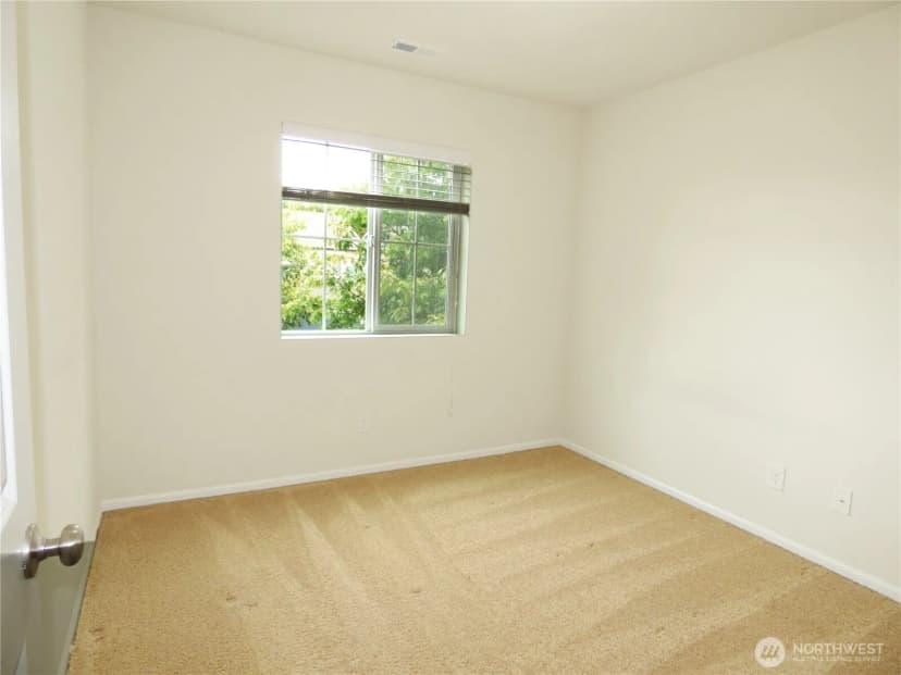 Property photo for 2720 13th Avenue Nw, Puyallup photo 20