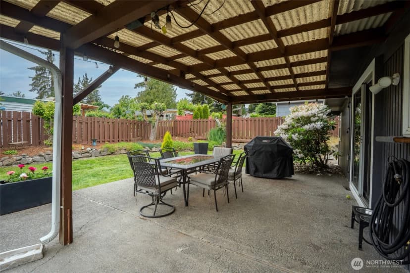 Property photo for 24855 16th Avenue S, Des Moines photo 31
