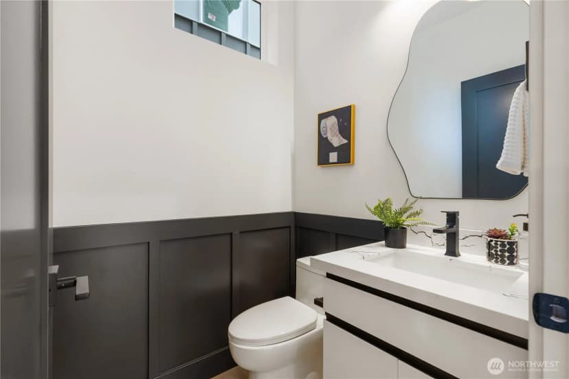Property photo for 12032 Hiram Place Ne, Seattle photo 13