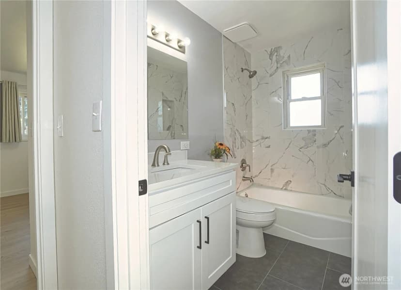 Property photo for 10746 63rd Avenue S, Seattle photo 16