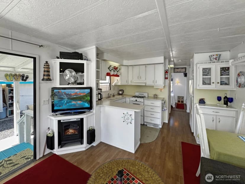 Property photo for 5001 Bay Road #d3, Blaine photo 8