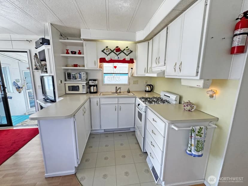Property photo for 5001 Bay Road #d3, Blaine photo 10