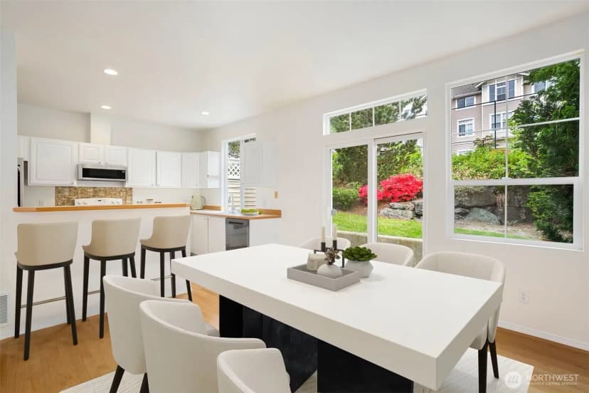 Property photo for 5301 164th Avenue Se, Bellevue photo 4