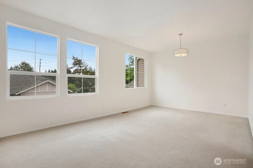 Property photo for 5301 164th Avenue Se, Bellevue photo 11