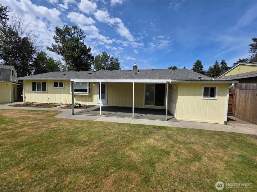 Property photo for 11211 Se 223rd Place, Kent photo 6