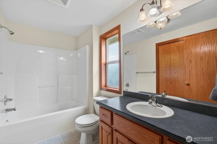 Property photo for 218 W Sunny Sands Road, Cathlamet photo 19