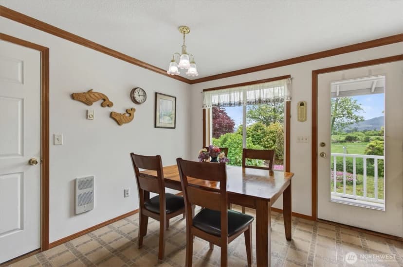 Property photo for 218 W Sunny Sands Road, Cathlamet photo 11
