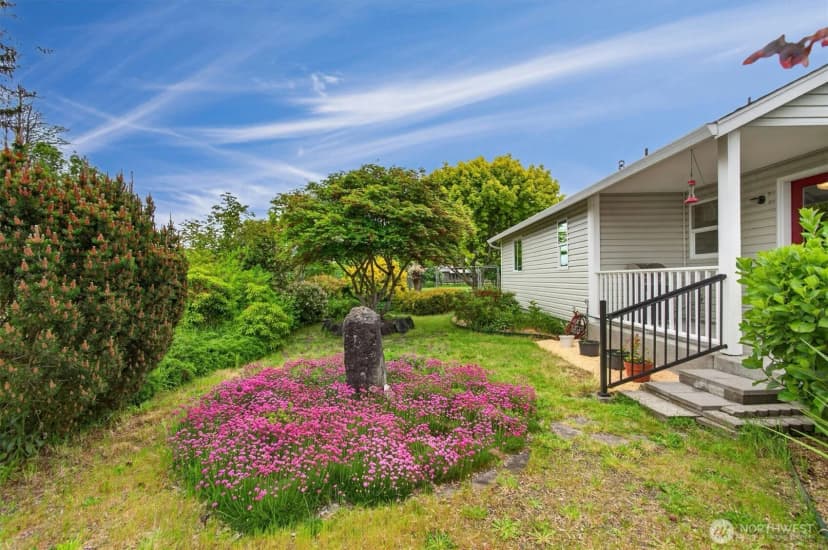 Property photo for 218 W Sunny Sands Road, Cathlamet photo 32