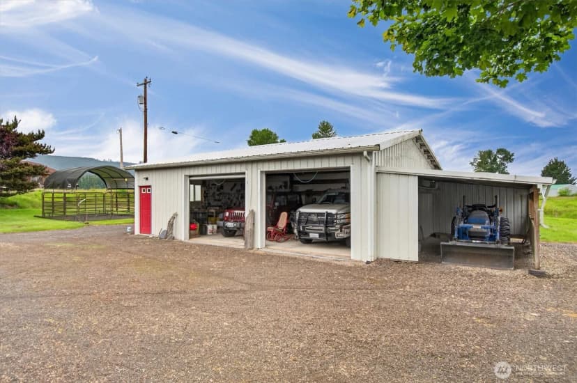 Property photo for 218 W Sunny Sands Road, Cathlamet photo 28
