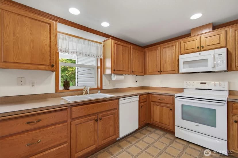 Property photo for 218 W Sunny Sands Road, Cathlamet photo 14