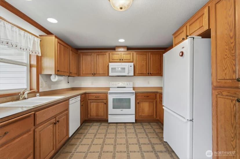 Property photo for 218 W Sunny Sands Road, Cathlamet photo 13