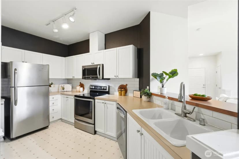 Property photo for 1500 S 18th Street #p201, Renton photo 9