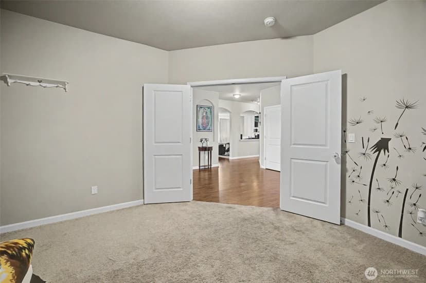 Property photo for 502 Carrier Avenue Sw, Orting photo 8