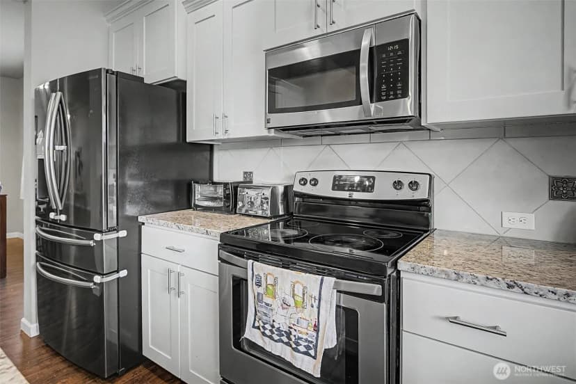 Property photo for 502 Carrier Avenue Sw, Orting photo 13
