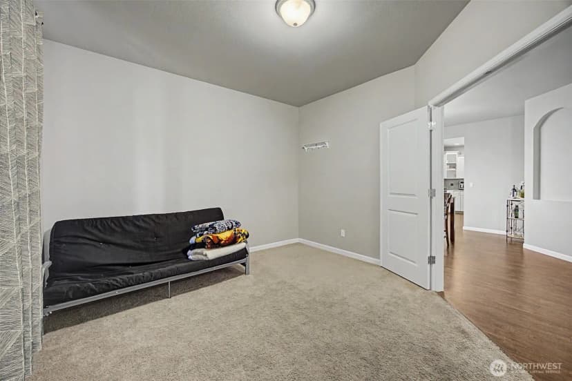 Property photo for 502 Carrier Avenue Sw, Orting photo 9