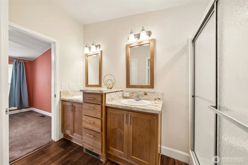 Property photo for 1226 Maple Drive, Enumclaw photo 11