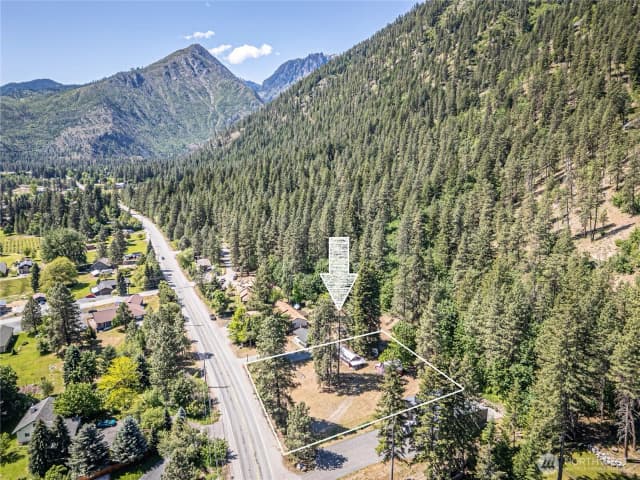 Property photo for 8494 Icicle Road, Leavenworth photo 2