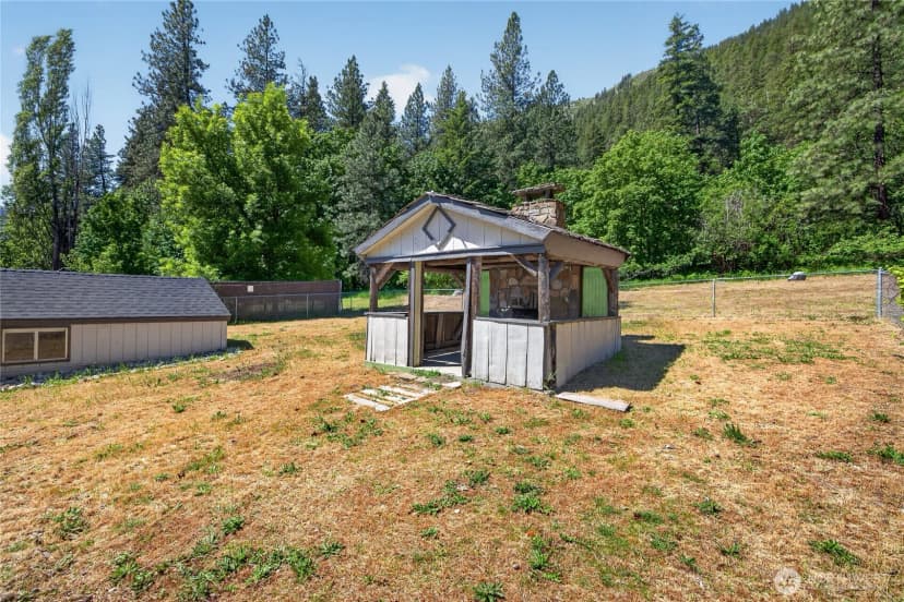 Property photo for 8494 Icicle Road, Leavenworth photo 19