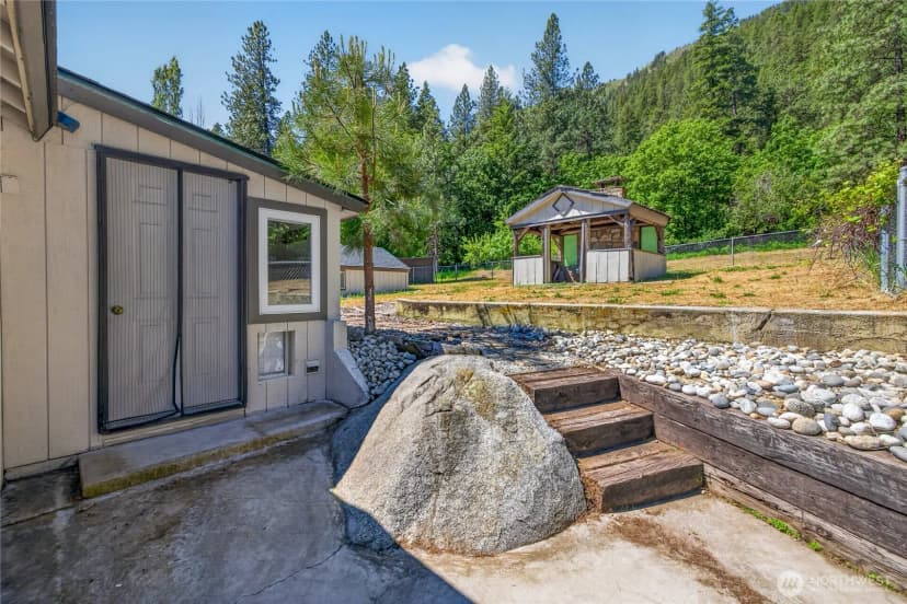 Property photo for 8494 Icicle Road, Leavenworth photo 18