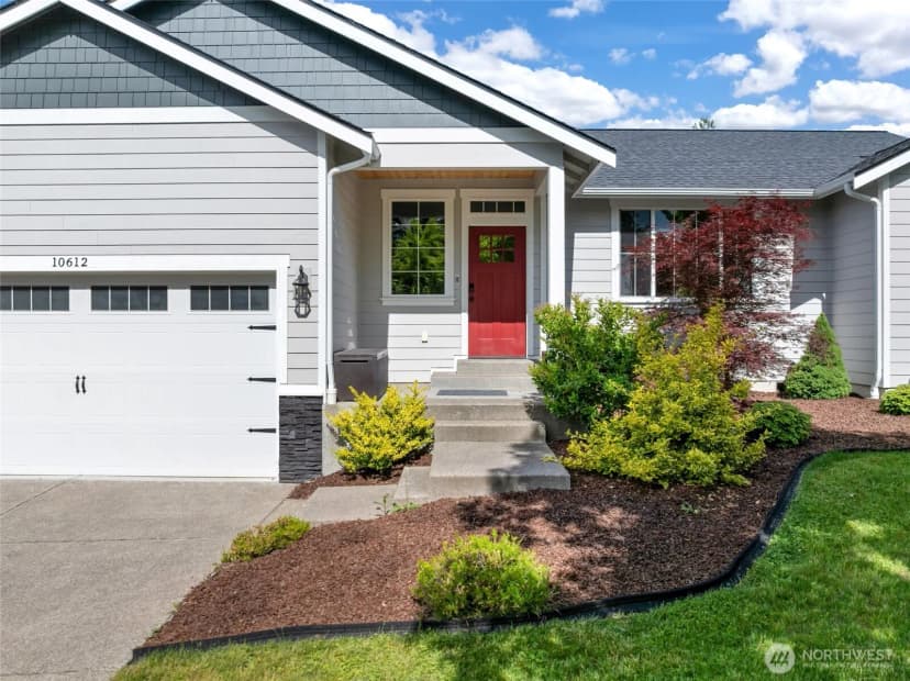 Property photo for 10612 Palisades Street Se, Yelm photo 2