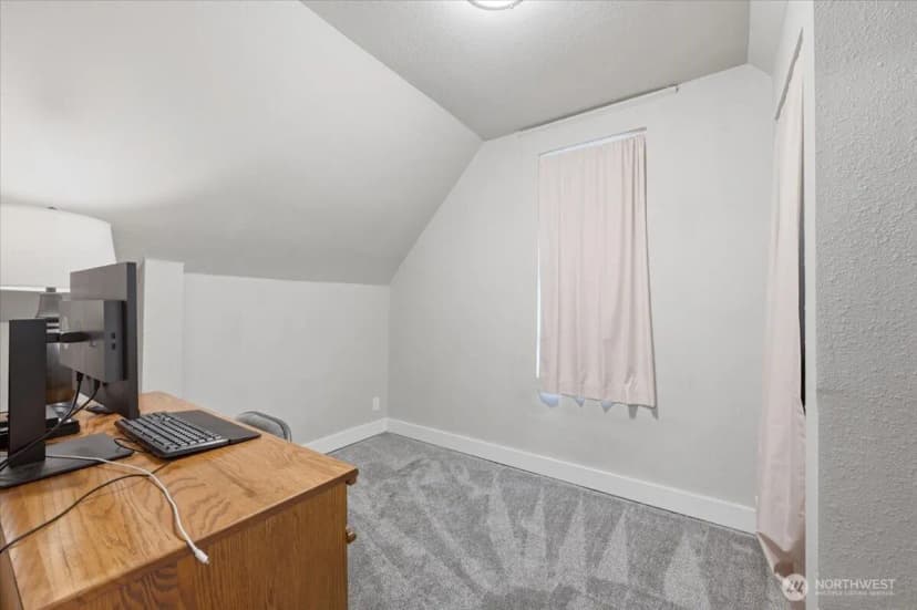 Property photo for 717 S 58th Street, Tacoma photo 15