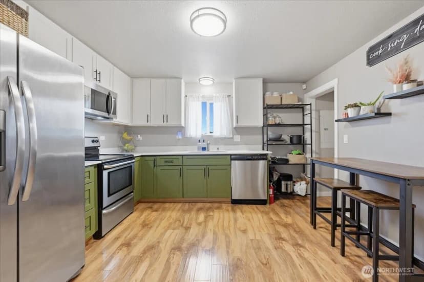 Property photo for 717 S 58th Street, Tacoma photo 11
