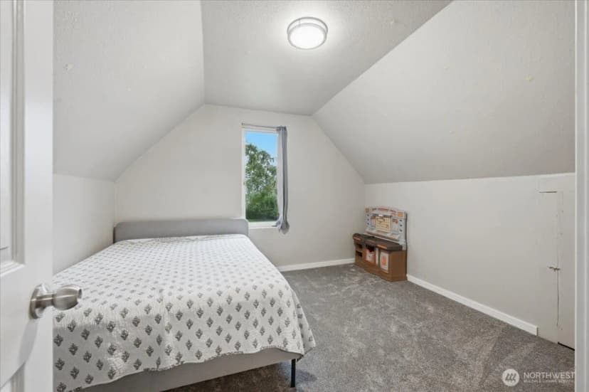 Property photo for 717 S 58th Street, Tacoma photo 17