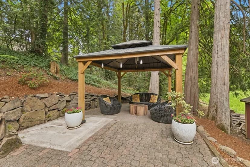 Property photo for 1830 216th Place Ne, Sammamish photo 2