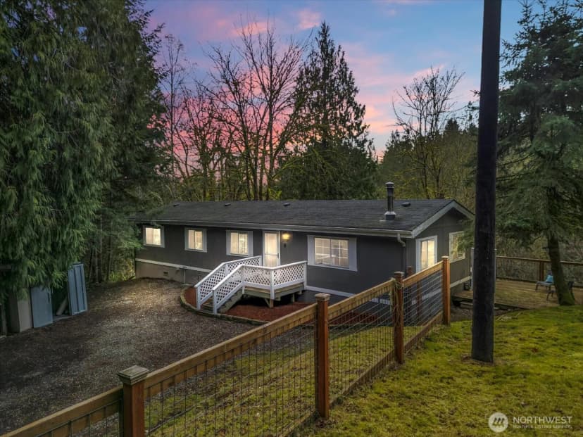 Property photo for 23728 104th Street Se, Monroe photo 2
