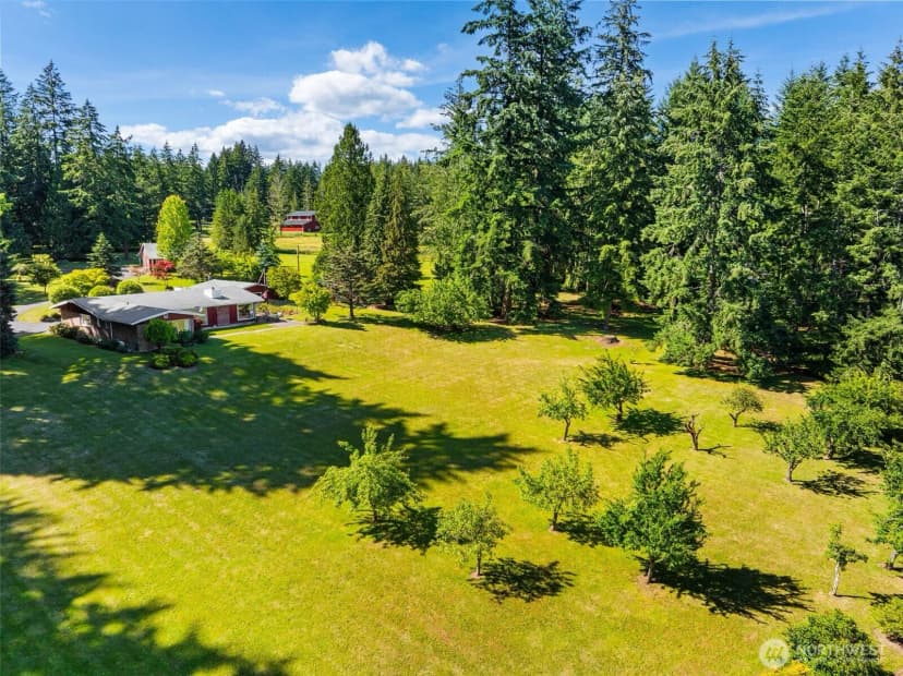 Property photo for 8006 Urquhart Street Nw, Olympia photo 6