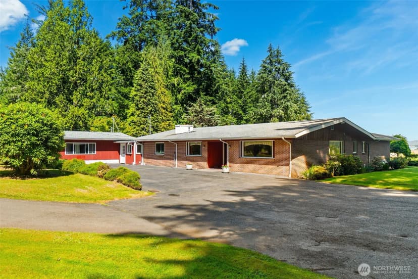 Property photo for 8006 Urquhart Street Nw, Olympia photo 37