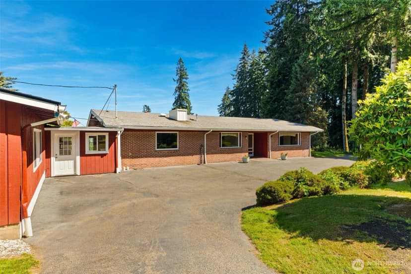 Property photo for 8006 Urquhart Street Nw, Olympia photo 12