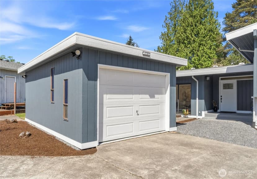 Property photo for 8613 4th Place Se, Everett photo 4