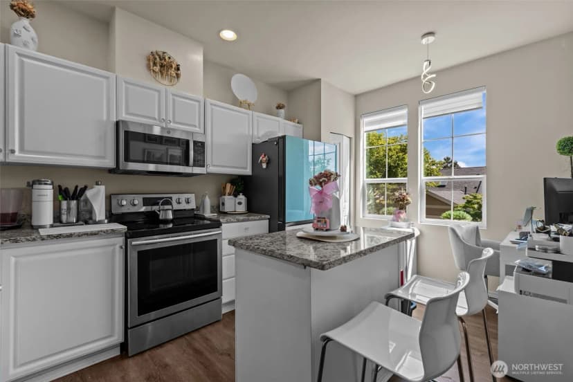 Property photo for 21919 39th Place S #10-2, Kent photo 11