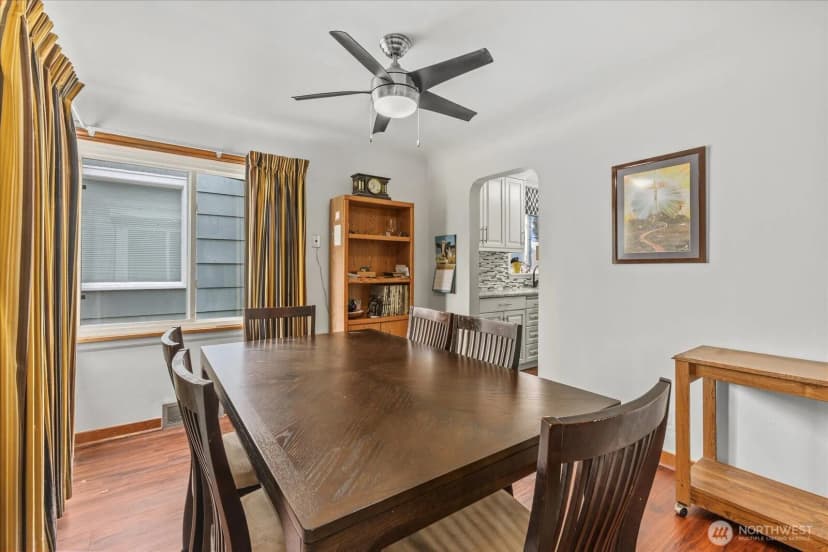 Property photo for 328 Garden Avenue N, Renton photo 16