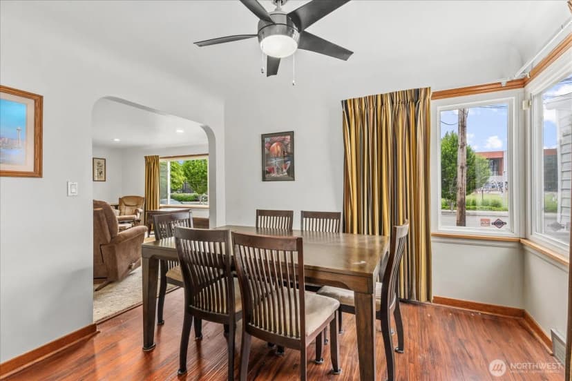 Property photo for 328 Garden Avenue N, Renton photo 14