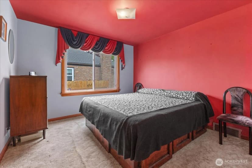 Property photo for 328 Garden Avenue N, Renton photo 17