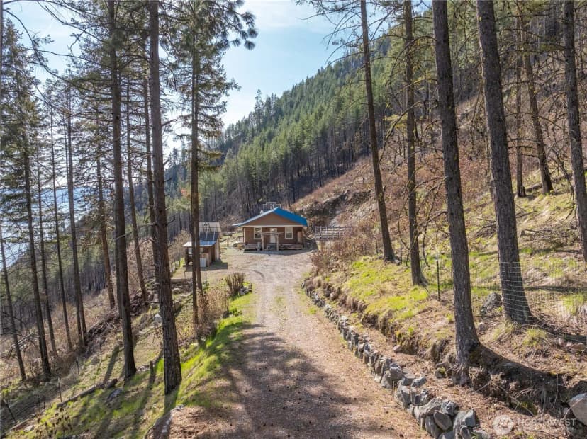 Property photo for 109 Granit Falls Road, Chelan photo 2