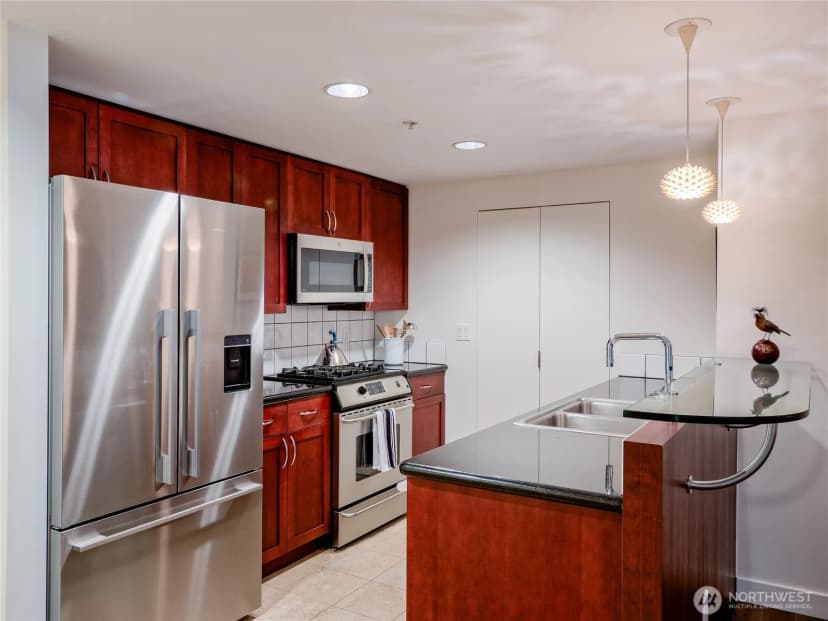 Property photo for 2929 1st Avenue #207, Seattle photo 4