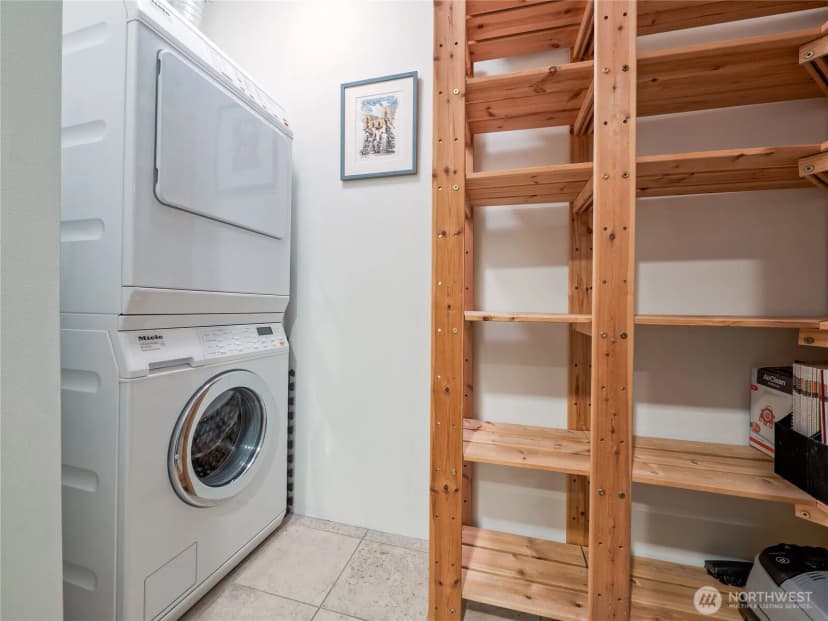 Property photo for 2929 1st Avenue #207, Seattle photo 11