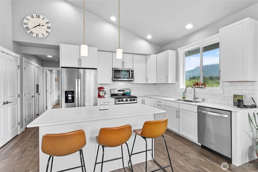 Property photo for 310 Daybreak Lane, Nooksack photo 9