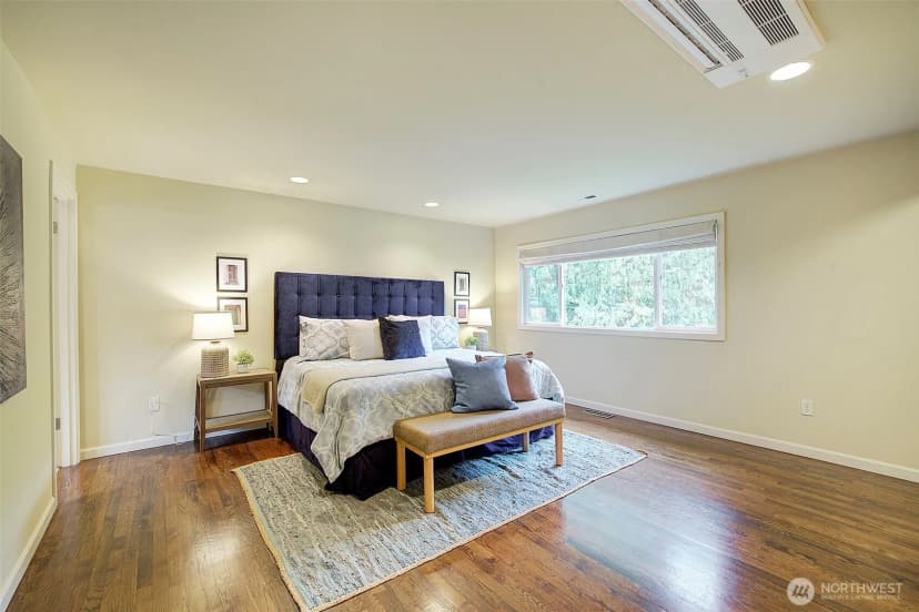 Property photo for 225 131st Avenue Ne, Bellevue photo 24