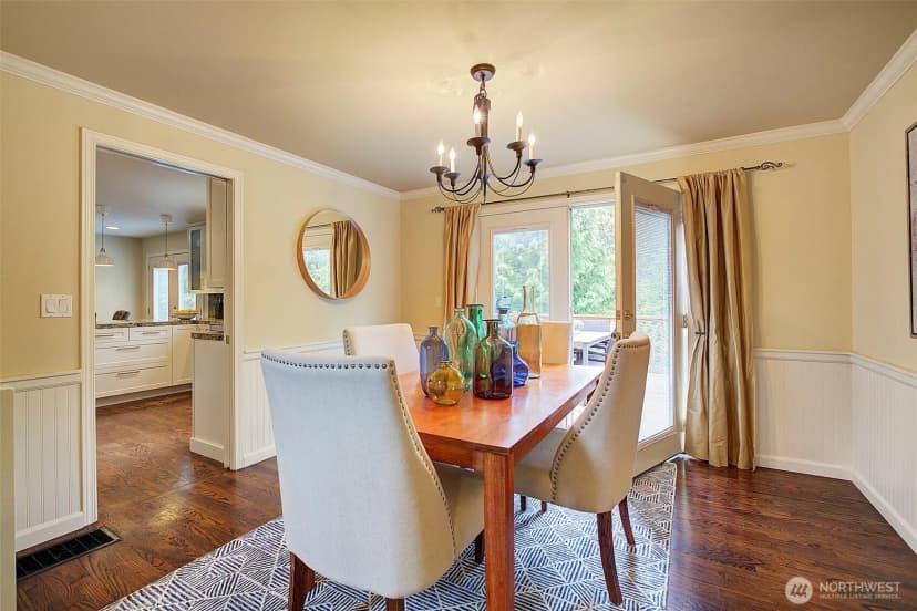 Property photo for 225 131st Avenue Ne, Bellevue photo 6