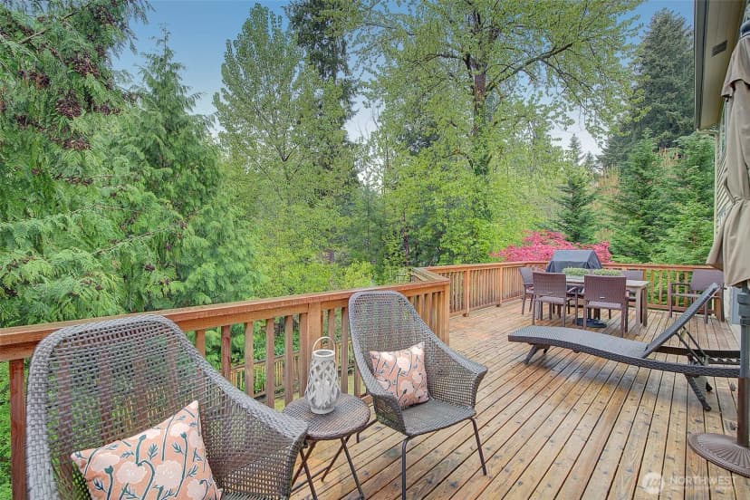 Property photo for 225 131st Avenue Ne, Bellevue photo 12