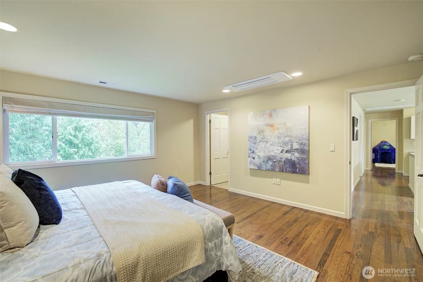 Property photo for 225 131st Avenue Ne, Bellevue photo 25