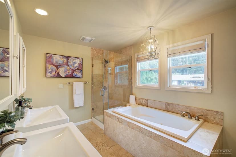 Property photo for 225 131st Avenue Ne, Bellevue photo 28