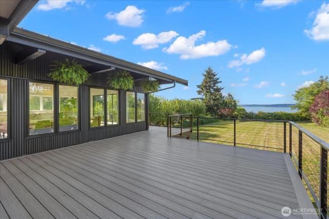 Property photo for 29811 Marine View Drive Sw, Federal Way photo 3